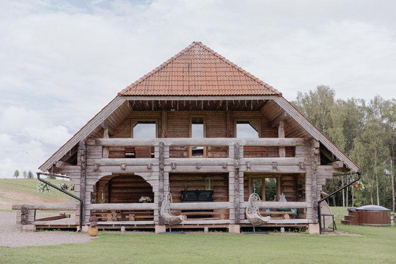 Kalna Raskumi, Viesu nams, Vecpiebalga, Alauksta ezers | Tent rental by the water, Alauksta lake in Vecpiebalga