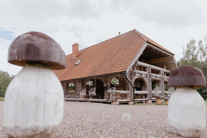 Kalna Raskumi, Viesu nams, Vecpiebalga, Alauksta ezers | Tent rental by the water, Alauksta lake in Vecpiebalga